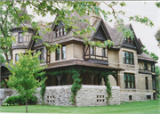 537 E WISCONSIN AVE, a Queen Anne house, built in Neenah, Wisconsin in 1883.