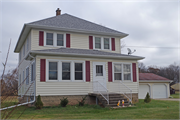 3163 MANITOWOC RD, a American Foursquare house, built in Bellevue, Wisconsin in 1915.