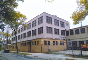 2748 N 32ND ST, a Commercial Vernacular industrial bldg/manufacturing facility, built in Milwaukee, Wisconsin in 1906.