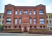 2748 N 32ND ST, a Commercial Vernacular industrial bldg/manufacturing facility, built in Milwaukee, Wisconsin in 1906.