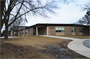 1002 E CEDAR AVE 1002 E CEDAR AVE, a Contemporary school – elem/middle/jr high/high, built in Manitowoc, Wisconsin in 1969.