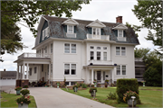 1108 E 4TH ST, a Dutch Colonial Revival house, built in Marshfield, Wisconsin in 1914.