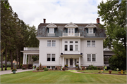 1108 E 4TH ST, a Dutch Colonial Revival house, built in Marshfield, Wisconsin in 1914.