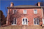 1722 SUMMIT AVE, a Colonial Revival/Georgian Revival house, built in Madison, Wisconsin in 1923.