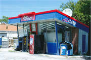 2709 N 15TH ST, a Contemporary gas station/service station, built in Sheboygan, Wisconsin in 1954.