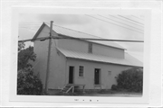 136 W DEWY ST, a Astylistic Utilitarian Building grain elevator/feed mill, built in Hortonville, Wisconsin in 1908.