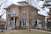 512 MULBERRY ST, a Italianate house, built in Lake Mills, Wisconsin in 1869.
