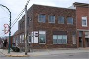 200 S MAIN ST, a Astylistic Utilitarian Building industrial bldg/manufacturing facility, built in Lake Mills, Wisconsin in 1931.