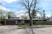 1901 MAIN ST, a Ranch house, built in Stevens Point, Wisconsin in 1961.