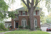 8149 WARREN AVE 8149 WARREN AVE, a Spanish/Mediterranean Styles house, built in Wauwatosa, Wisconsin in 1921.