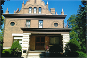 1316 MICHIGAN AVE, a Italianate house, built in Manitowoc, Wisconsin in 1895.