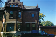 1316 MICHIGAN AVE, a Italianate house, built in Manitowoc, Wisconsin in 1895.