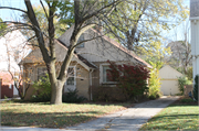 2460 N 89th Street, a Side Gabled house, built in Wauwatosa, Wisconsin in 1950.