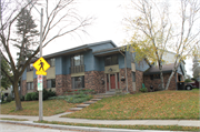 1631 Church Street, a Contemporary duplex, built in Wauwatosa, Wisconsin in 1972.