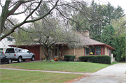 8009 Jackson Park Boulevard, a Ranch house, built in Wauwatosa, Wisconsin in 1958.