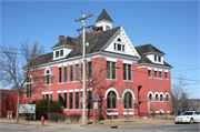 833 S 3RD AVE, a Queen Anne elementary, middle, jr.high, or high, built in Wausau, Wisconsin in 1883.