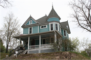 1015 E WASHINGTON ST, a Queen Anne house, built in Wausau, Wisconsin in 1900.