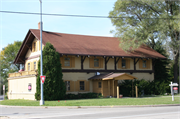 10401 N CEDARBURG RD, a English Revival Styles lodging-inn, built in Mequon, Wisconsin in 1843.