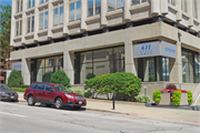 611 E WISCONSIN AVE, a Contemporary large office building, built in Milwaukee, Wisconsin in 1964.