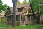 628 CRESCENT CT, a English Revival Styles house, built in Wauwatosa, Wisconsin in 1923.