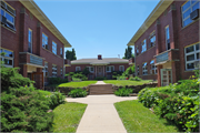 1431 E JOHNSON ST, a Art Deco apartment/condominium, built in Madison, Wisconsin in 1945.