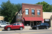 412 2ND ST, a Commercial Vernacular small retail building, built in Hudson, Wisconsin in .