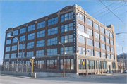 1560 W PIERCE ST, a Twentieth Century Commercial industrial building, built in Milwaukee, Wisconsin in 1920.