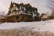 708 WASHINGTON ST, a Queen Anne house, built in Edgerton, Wisconsin in 1902.