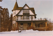 708 WASHINGTON ST, a Queen Anne house, built in Edgerton, Wisconsin in 1902.