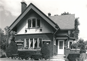 4220 N Stowell Ave, a Craftsman house, built in Shorewood, Wisconsin in 1913.