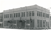 333 W NORTH AVE, a Commercial Vernacular large retail building, built in Milwaukee, Wisconsin in 1926.