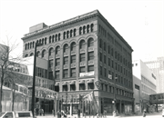 301 W WISCONSIN AVE, a Romanesque Revival large retail building, built in Milwaukee, Wisconsin in 1892.