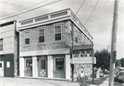 125 W MAIN ST, a Commercial Vernacular small retail building, built in Palmyra, Wisconsin in 1848.