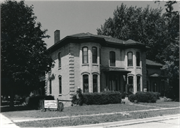 407 N Franklin, NW CNR OF E HUDSON AND N FRANKLIN, a Italianate house, built in Poynette, Wisconsin in 1879.