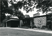 200 LAKEWOOD BLVD, a Contemporary house, built in Maple Bluff, Wisconsin in 1949.