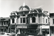 606-614 W LINCOLN AVE, a Neoclassical/Beaux Arts large retail building, built in Milwaukee, Wisconsin in 1899.