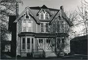 1612-1614 E KANE PL, a Early Gothic Revival duplex/two-flat, built in Milwaukee, Wisconsin in 1875.