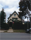 2015 N LAKE DR, a Arts and Crafts house, built in Milwaukee, Wisconsin in 1902.