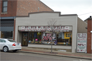 110 W Blackhawk Ave, a Astylistic Utilitarian Building retail building, built in Prairie du Chien, Wisconsin in 1980.