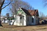 679 E Blackhawk Ave 679 E Blackhawk Ave, a Queen Anne house, built in Prairie du Chien, Wisconsin in 1880.